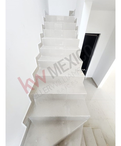 Casa En Venta Ubicada En Lomas De La Presa, Tijuana B. C.