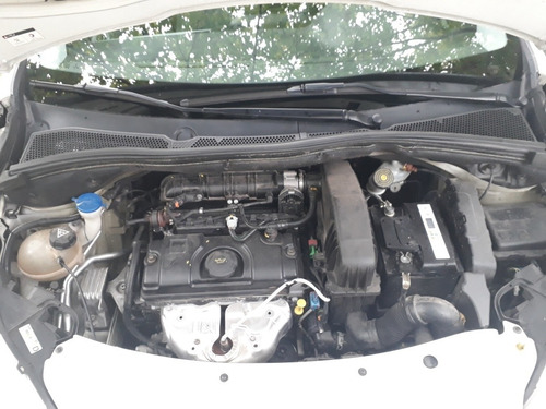 Peugeot 208 1.5 Allure 2014