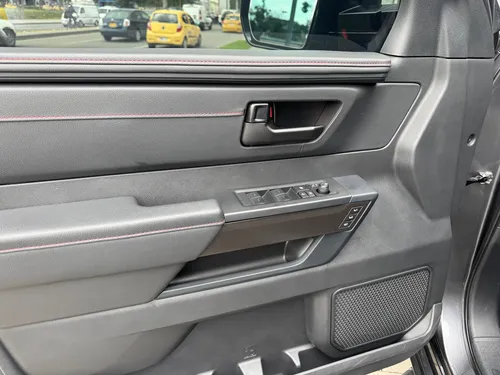 Toyota Sequoia 3.5 V6 Trd Pro
