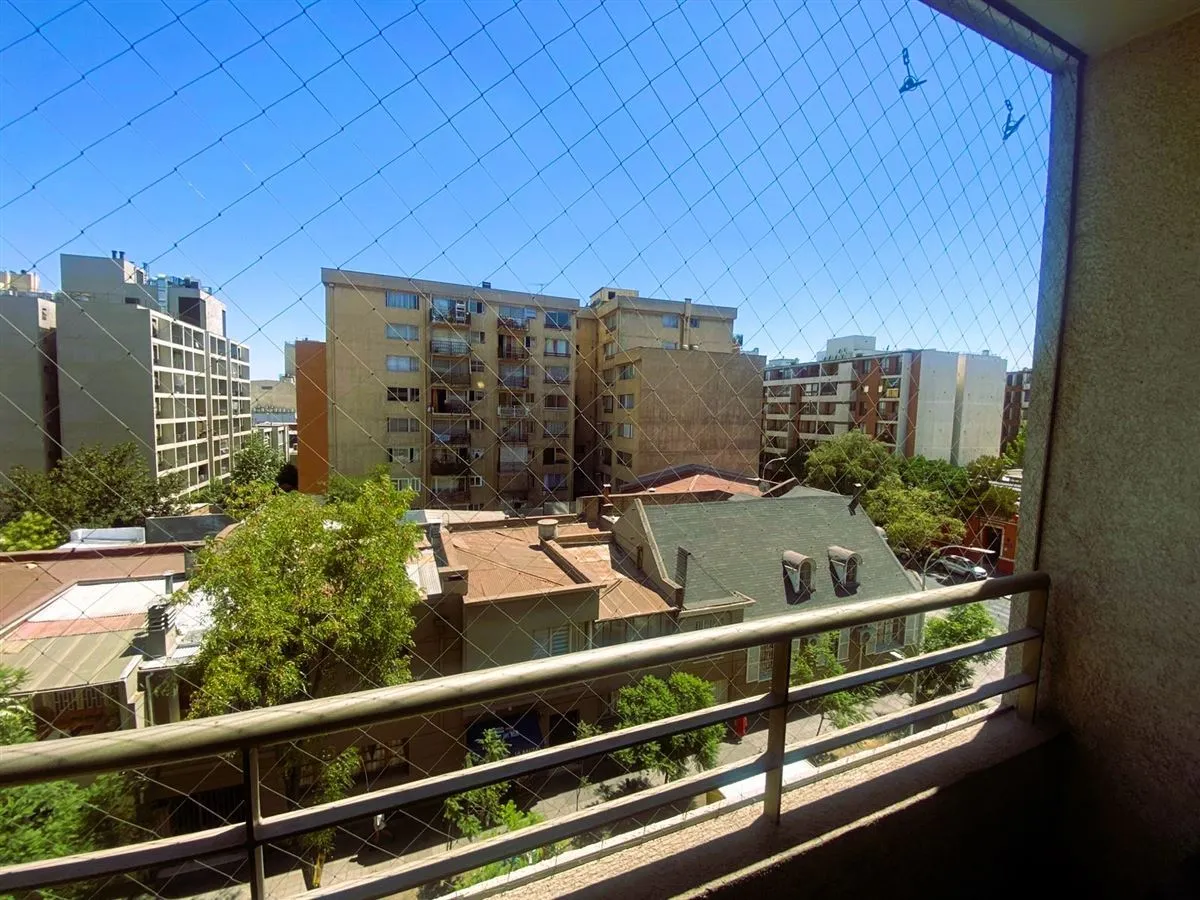 Imagen 4 de 18 de Estación Metro Toesca / Ejercito