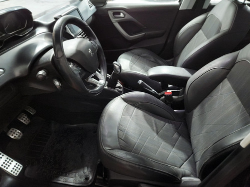 Imagen 17 de 25 de Peugeot 208 1.6 Feline Pack Cuir