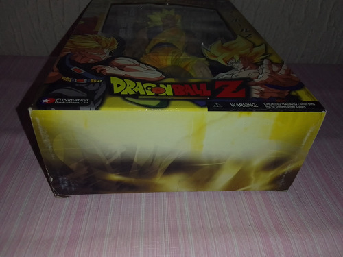 Dragon Ball Z Movie Collection Ss3 Battle Damaged Goku (Usado)