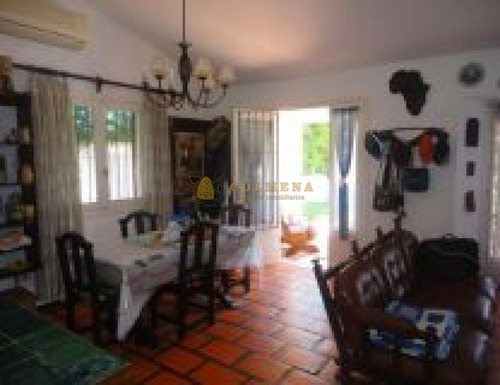 Casa De 3 Dormitorios En La Mansa Muy Cerca De La Playa. Consulte!!!!!!!!!- Ref: 2297