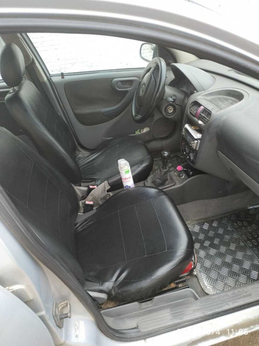 Chevrolet Corsa Sedan 2003 1.0 Classic 4p Álcool