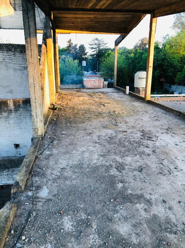 ¡gran Oportunidad! Se Vende Lote Con Construcción A Terminar ¡ideal Inversor!