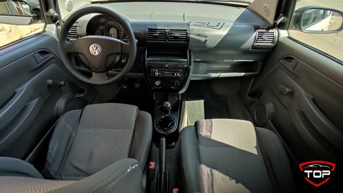 Imagem 5 de 10 de Volkswagen Fox Plus 1.6 8v (flex) 2p