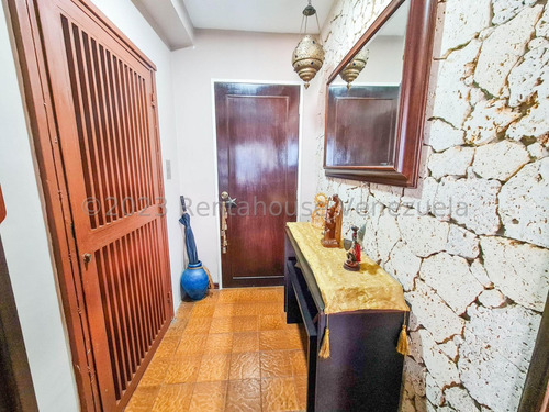 Apartamento En Venta En Los Naranjos Del Cafetal Ca 24-11095 Yg