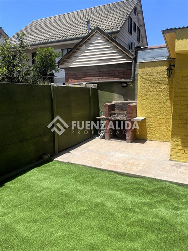 Casa Familiar En Venta De 4d 4b En Ciudad Satelite Maipú