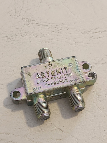 Splitter Tv Hd 5-900mhz - Derivador 2 Vías - Artekit (Usado)