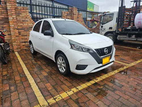 Nissan March 1.600 Sense (FL) 2 MT