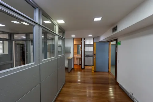 Oficina En Arriendo/venta En Chico Norte. Cod A1105064