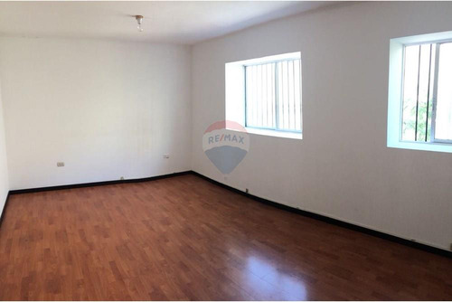 Casa En Venta A Pocas Cuadras De Parque Brasil
