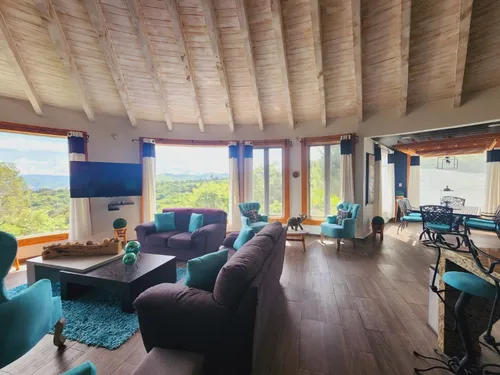 Venta Casa Jacarandas Con Alberca, Enorme Jardín, Amueblada, Equipada, Vistas Espectaculares Con Todos Los Servicios En Fracc Rancho San Diego Ixtapan De La Sal Edomex