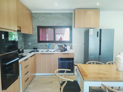 Casa En Venta De 3 Dorm. Con Acceso Al Lago En Frutillar
