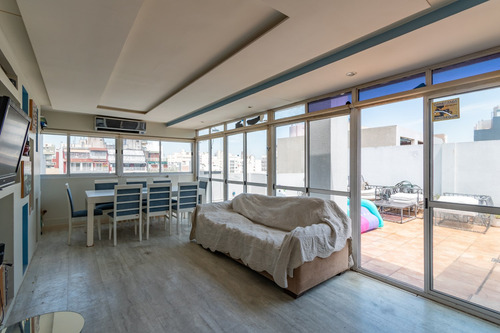 Venta Departamento Semipiso 3 Ambientes En Duplex C/terraza Y Cochera Caballito, Caba.