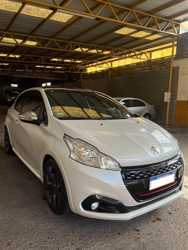 Peugeot 208 1.6 Gti