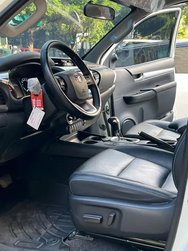 Toyota Hilux Srx 4.0l Gasolina 4x4 Blindaje 2plus At 2021