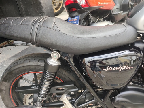 Imagem 6 de 15 de Triumph Street Twin 900