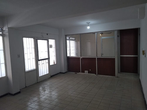 Imagen 2 de 18 de Local Comercial - Bº Centro- Excelente Ubicacion!!