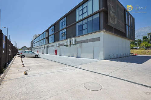Venta De Oficinas En Peñalolén - Centro Comercial
