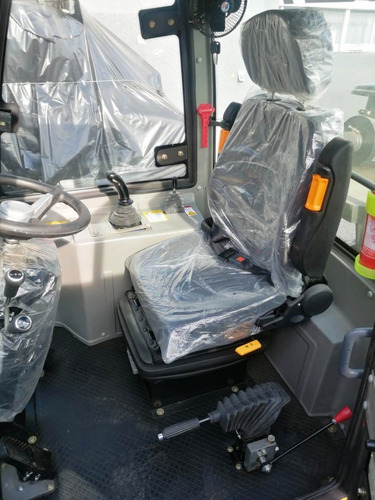 Imagen 9 de 13 de Cargador Frontal 1200kgs 50hp 4x4 Portapallet Bal Adic Dcr77