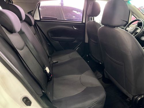 Geely 515 1.5 Gs 4p