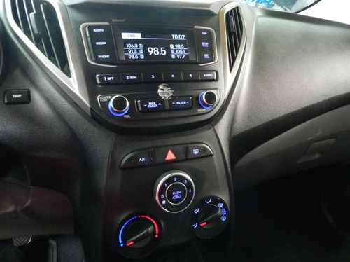 Imagem 11 de 15 de Hyundai Hb20s 1.0 Unique 12v