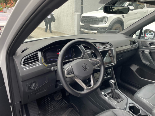 Volkswagen Tiguan 1.4 Tsi R-Line 10 Años Dsg6