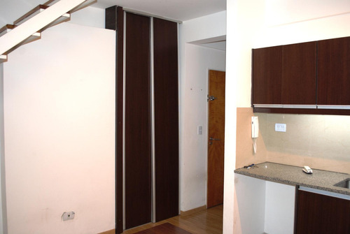 Duplex Impecable Con Cochera Fija Cubierta Bauleras Propias Y Balcon Aterrazado Con Parrilla Propia