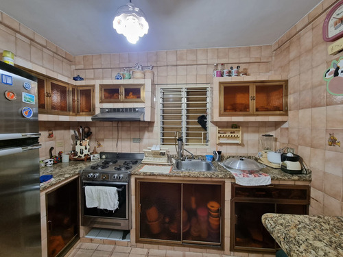 Imagen 5 de 29 de Casa Con Local Comercial En Venta Centro De Baquisimeto #22-8710