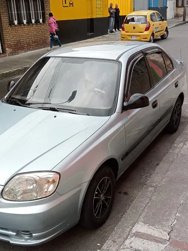 Hyundai Accent 1.3 Gl 4 p
