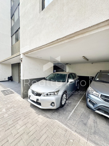 Dúplex 3 Dorm 2 Baños Estacionamiento A Pasos Metro Departam