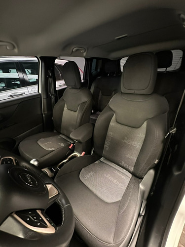 Imagen 21 de 25 de Jeep Renegade Sport Plus 2017 Gpdevoto