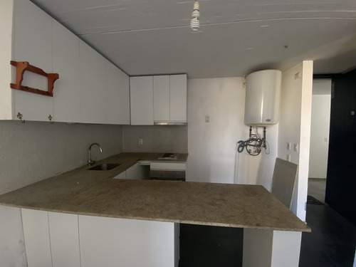 Se Vende Depto A Pasos De Udec 1d,1b, Est