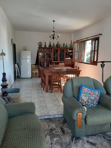 Imagen 4 de 14 de Permuta - Casa Ph De 4 Ambientes En Venta - Villa Luzuriaga