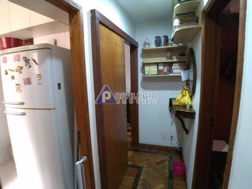 Apartamento À Venda, 2 Quartos, Copacabana - Rio De Janeiro/rj - 4421