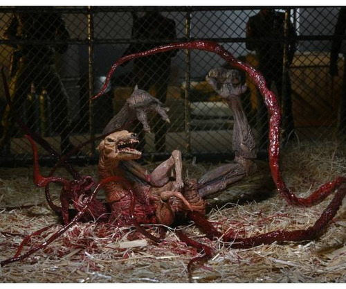 Ultimate 7 Inch Action Figure The Thing Object X Dog Prevent