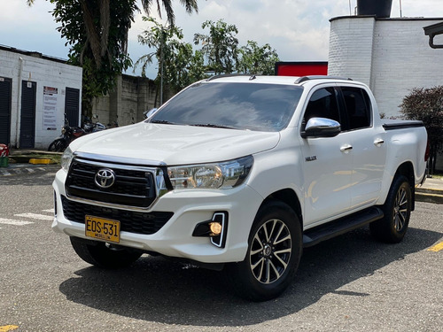 Imagen 1 de 24 de Toyota Hilux 2.4 Td Mt 4x4