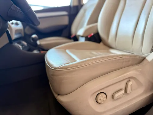 Audi Q3 2.0 Luxury 170hp S-Tronic At