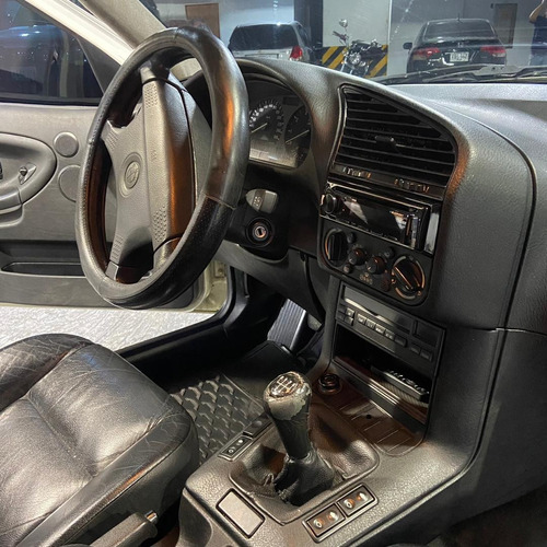 Imagen 10 de 16 de Bmw 325