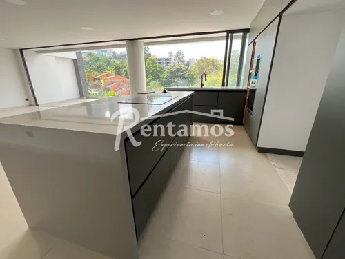 Apartamento En Venta En El Tesoro. Cod V775867