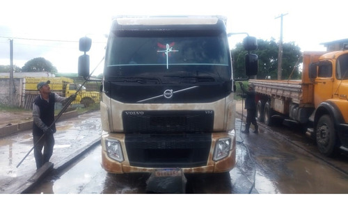 Volvo Vm 270 6x2 2019/2020 Alongado E Gaiola 12m