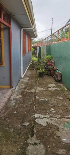 Imagen 10 de 13 de Se Vende Casa En Guapiles Centro