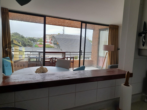 Se Vende Bonito Dpto A Metros De Playa Amarilla, Concón.