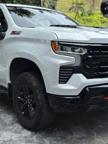 Chevrolet Silverado 5.3 Z71 4X4 At