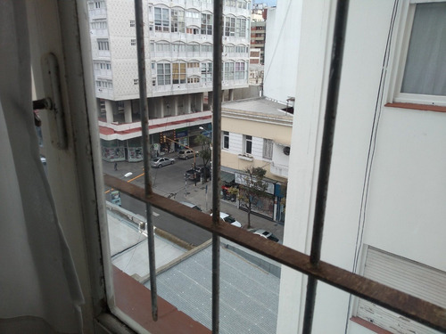 Imagen 16 de 17 de Departamento 3 Ambientes - Rivadavia 2700