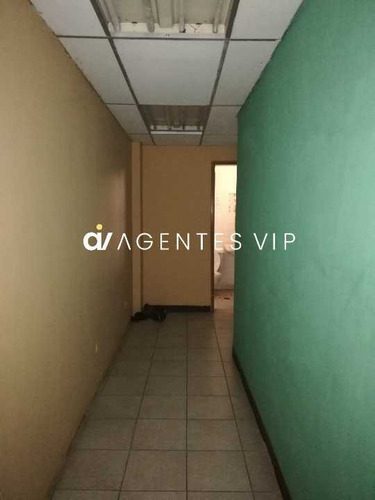 Imagen 17 de 25 de Se Vende Local Comercial Centro Profesional Anibal Dominicci