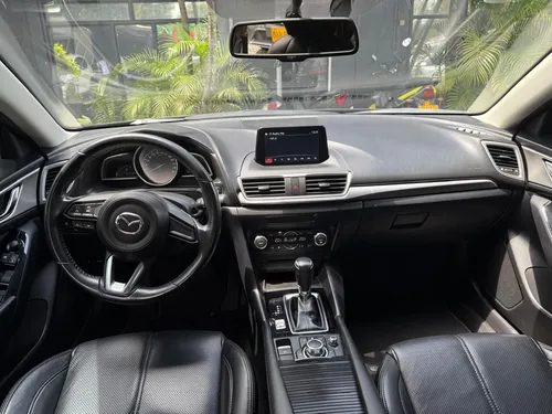 Mazda 3 2.0 Touring At