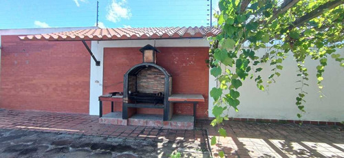 Imagen 5 de 16 de Se Vende Casa Urb. La Floresta