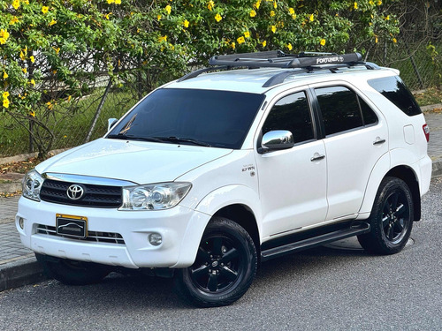 Toyota Fortuner 2.7l 4x4